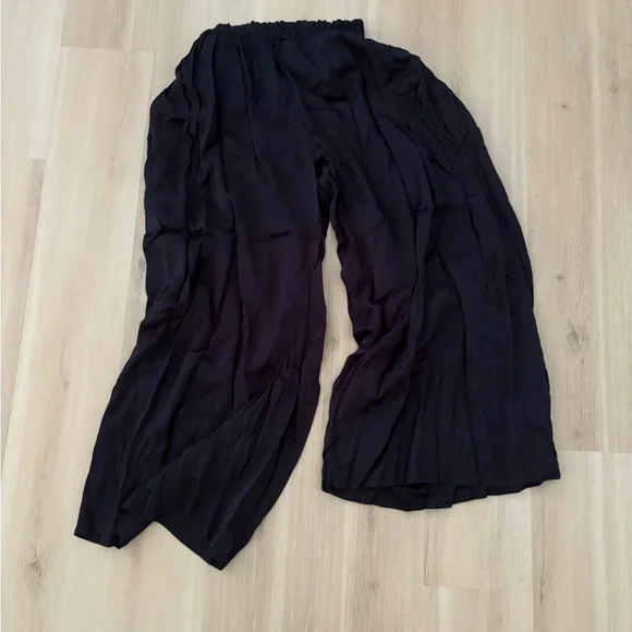 Avy and Co. CLIVE - BLACK SILK VOLUMINOUS PANT - Picture 2 of 3